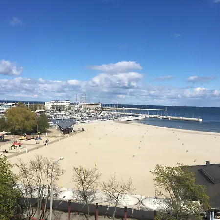 Il Capitano Проживання в сім'ї *